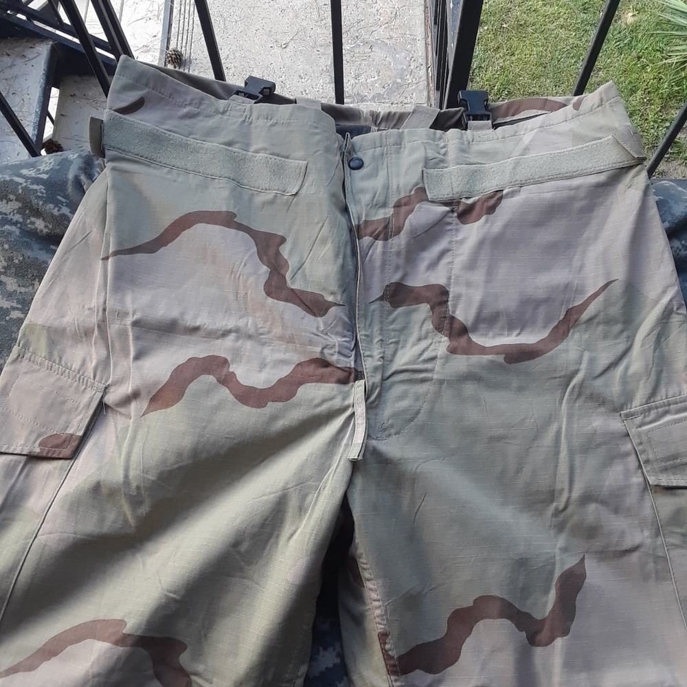 US Army Over Trousers